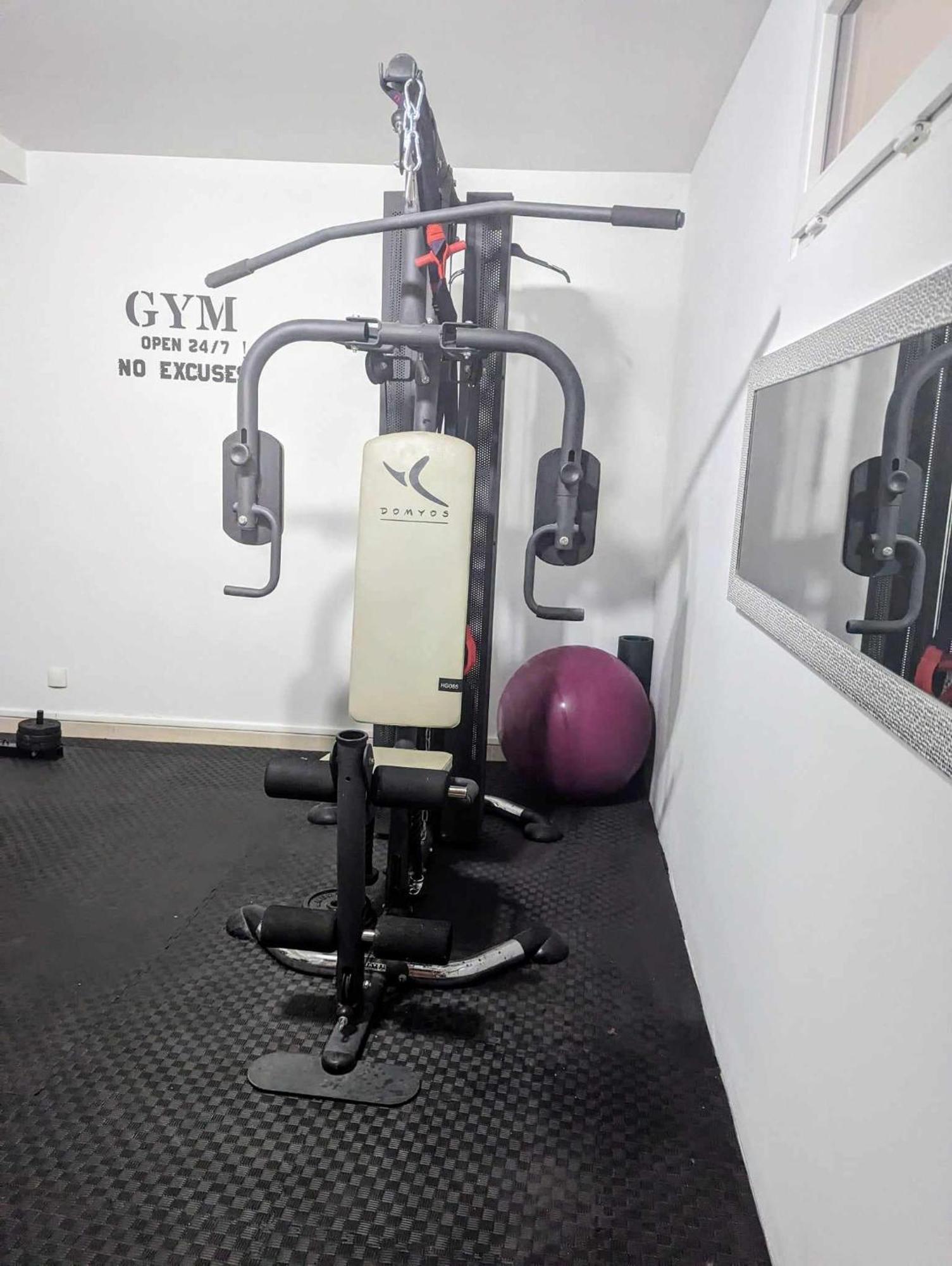 Chambre Climatisee Avec Espaces Privatifs Dont Salle De Bain Et Wc La Liviniere Exterior photo